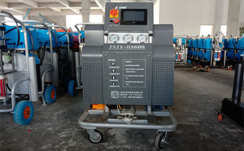 聚脲防水噴涂機(jī)器(圖1) H5600-PLC聚脲防水噴涂機(jī)器